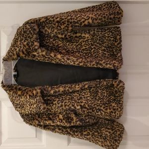 EUC Cejon Accessories Adorable Faux Leopard Shrug Jacket Small
